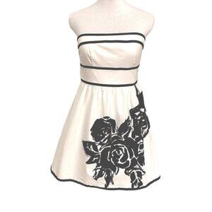 Strapless A-line black & white floral mini dress. Juniors size 5